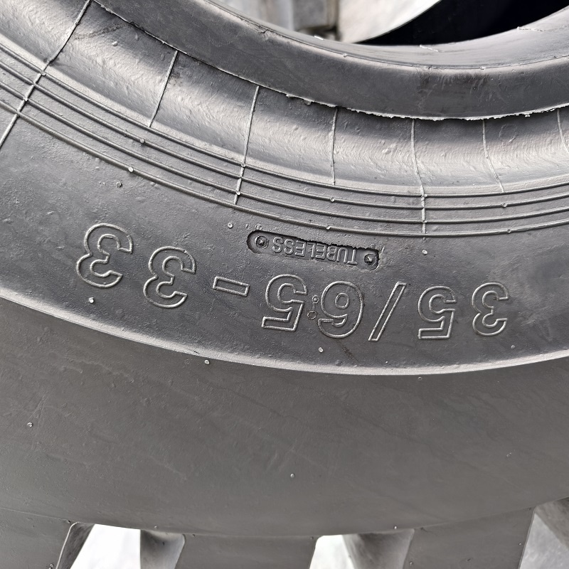 OTR TYRE 35/65-33RADIAL STEEL  DUMP TRUCK TYRE