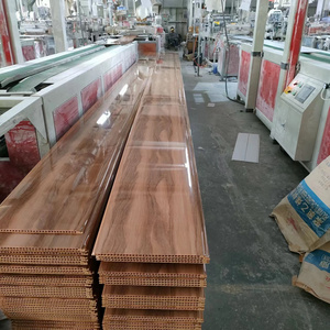 wood grain light and smooth surface ceiling panels tiles