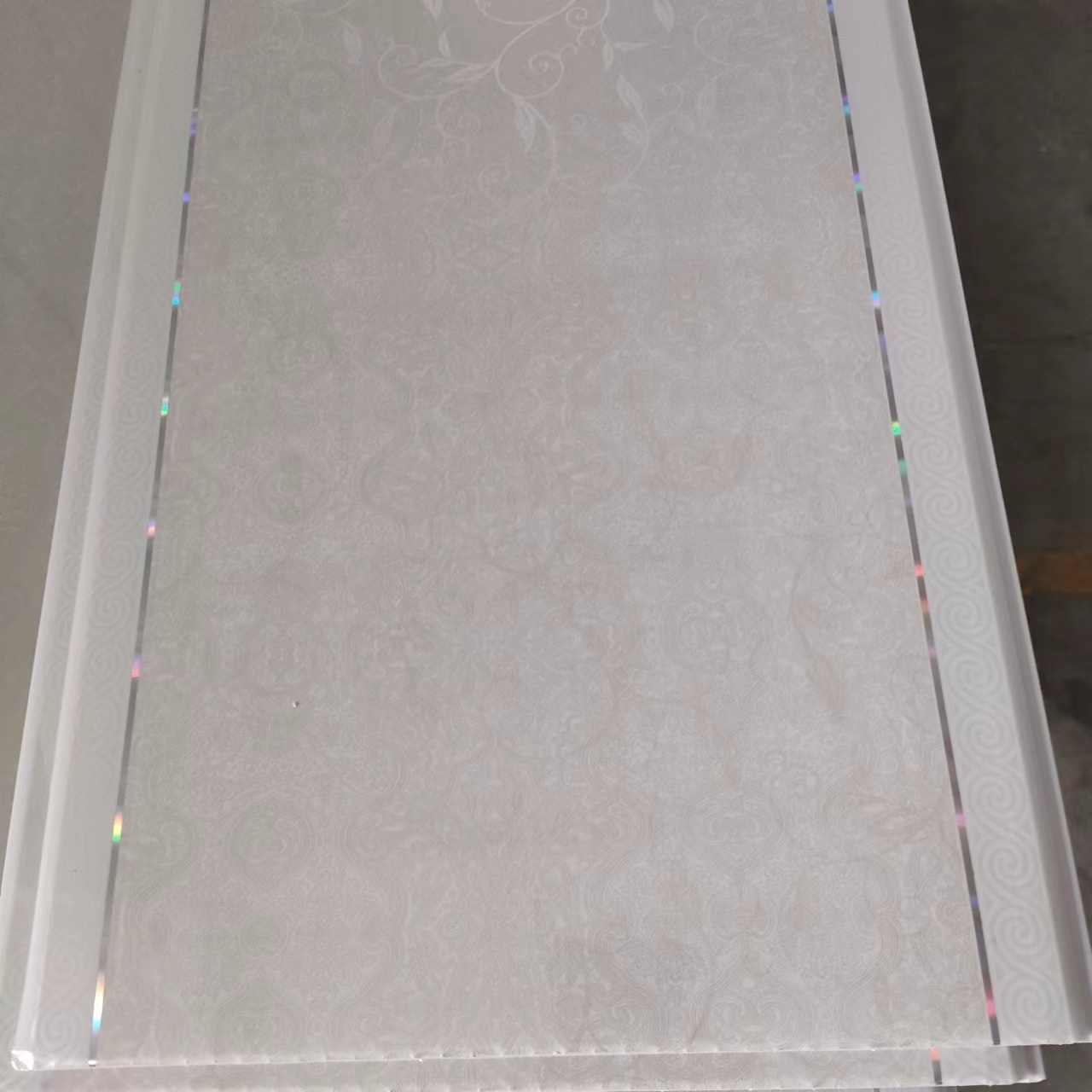 Hot stamping 300mm simple white Color Interior Pvc Ceiling Tiles