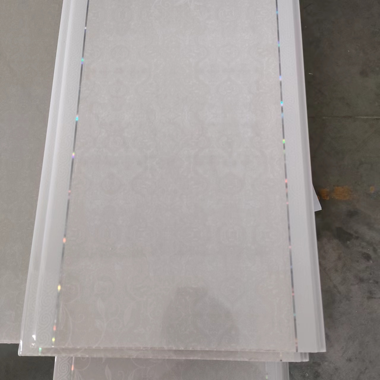 Hot stamping 300mm simple white Color Interior Pvc Ceiling Tiles