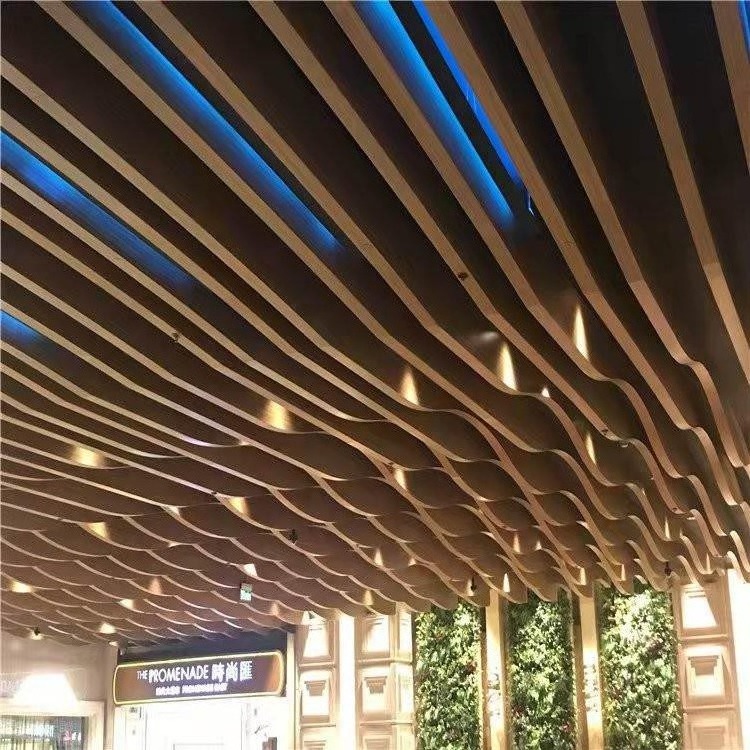 Rustproof Commercial Ceiling Tiles Decorating Curved Square Tube Ceiling 1200*600*1.0MM