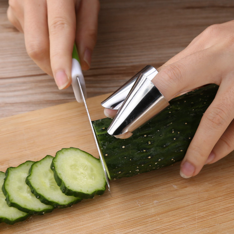 Creative  kitchen cutting tools safe slice tool stainless steel  finger protector finger guard