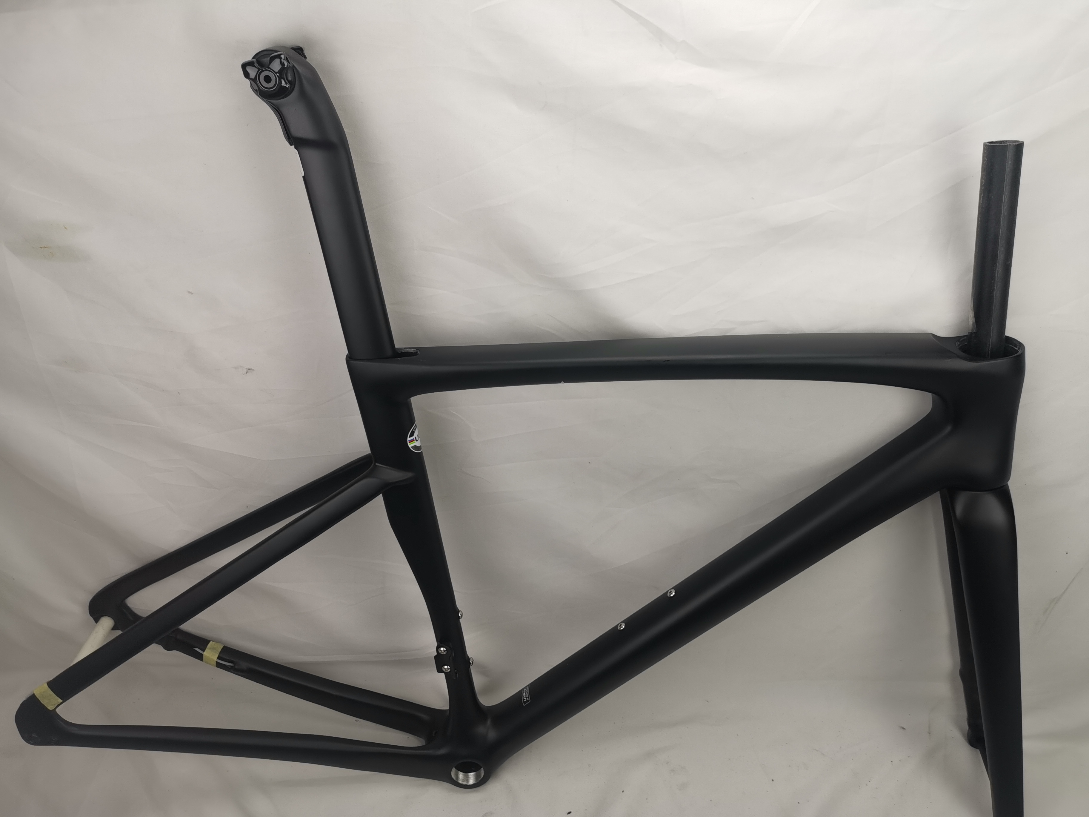 Road bike TFSL-7 carbon frame clean routing threaded BSA 700C carbon road bicycle frames thru axle 100*12 142*12mm