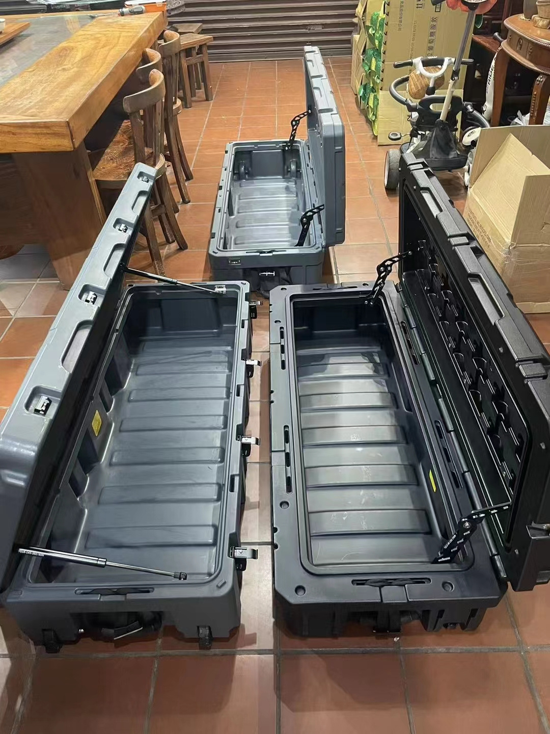 116L Professional Standard Hard Custom Plastic Tool Box Transport Rotomolding Cargo Case