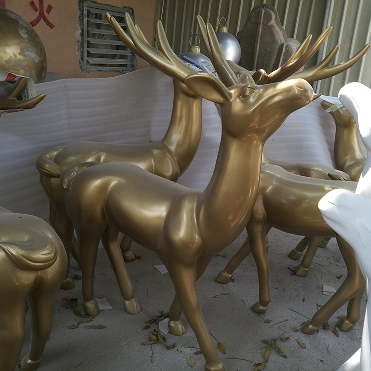 Large Fiberglass Reindeer Golden Elk Model Rustic Christmas Decorations for Indoor Outdoor Use Deer Shape Decoration Supplies