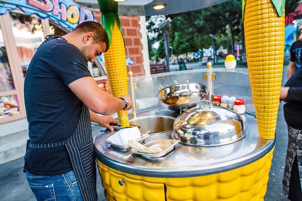 New attractive removable glass fiber food stall sweet corn cart