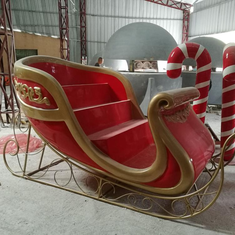 Customizable Jumbo Modern Santa Sleigh Fiberglass Indoor Christmas Decoration Large Waterproof Indoor Holiday Season Feature