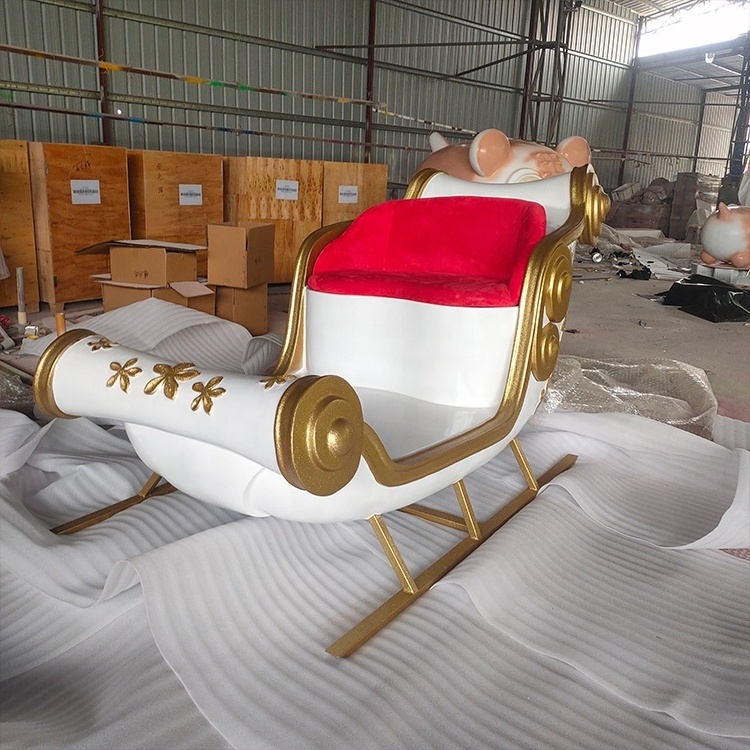 Life-Size Elegant White Santa Sleigh Made of Plastic for Indoor and Outdoor Use for Christmas Santa Claus Picture Taking