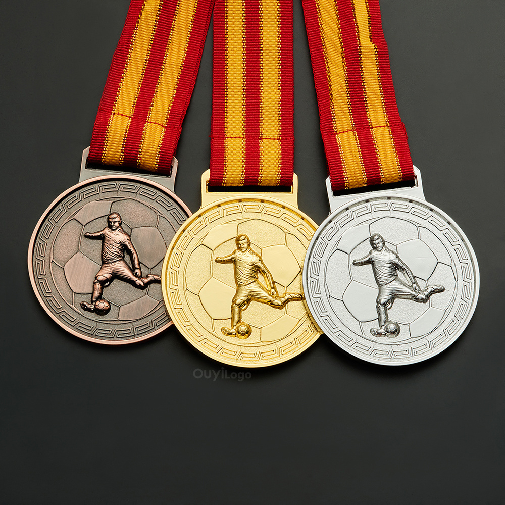 Custom Made Fiesta Football Gold Medal Trophy And Medals Sports Soccer Medals