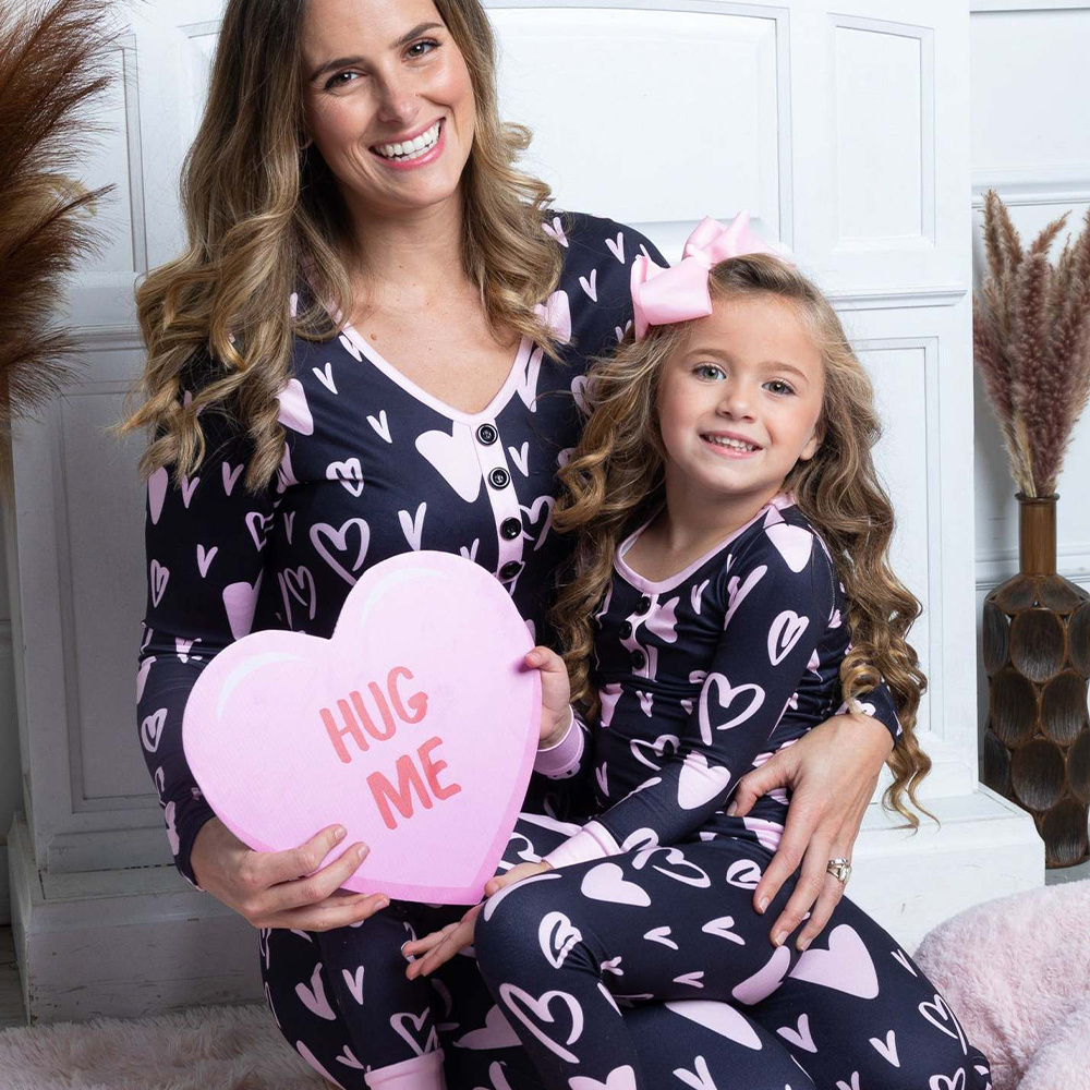 wholesale Casual Home matching family kids loungewear valentine's day pajamas sets suits