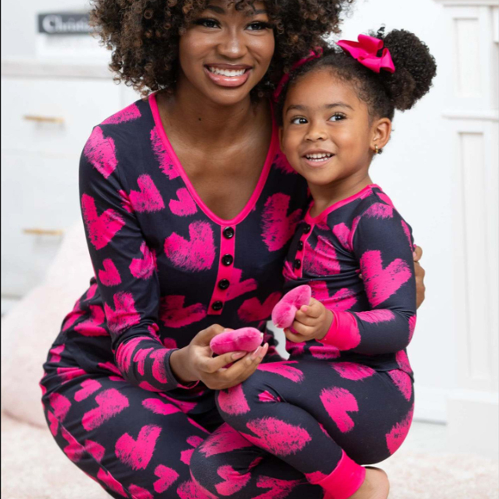 wholesale Casual Home matching family kids loungewear valentine's day pajamas sets suits