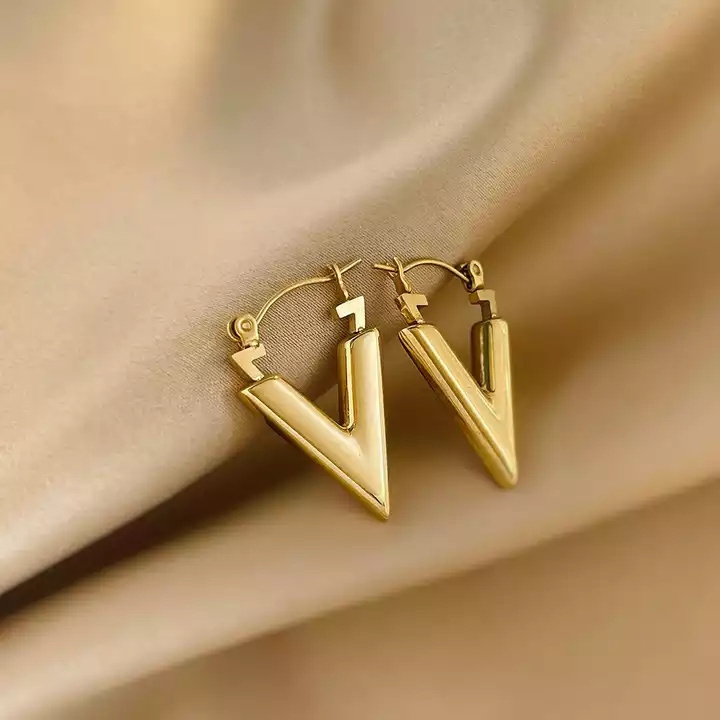 Luxury Famous Brands Designer Earrings 18k Gold Plated Stainless Steel Letter Hoop Earrings for Women