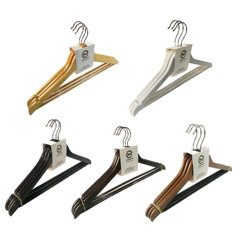 White Wooden  Coat Hangers High quality customized shirts suit Wooden hanger with Swivel Hook