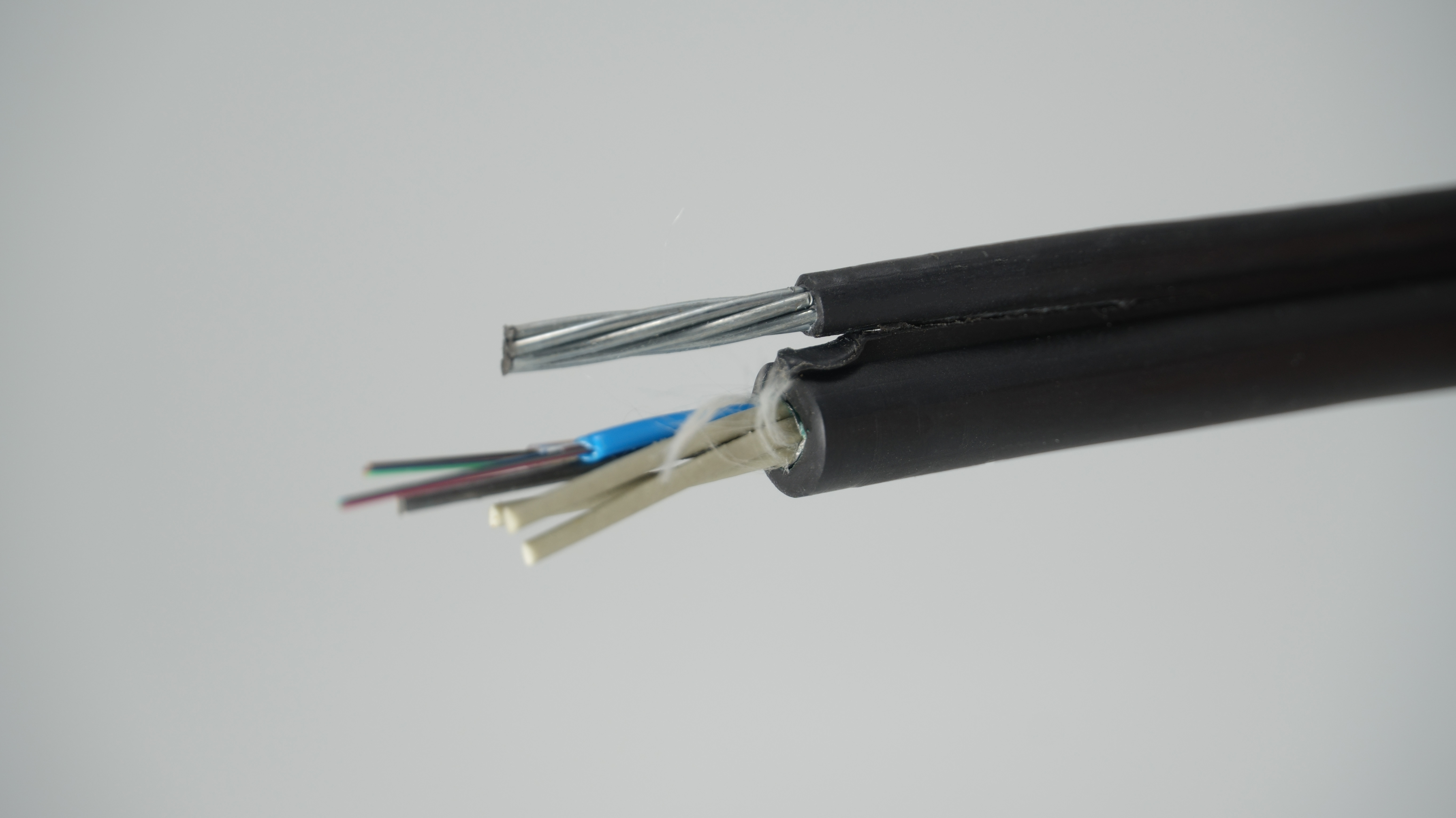 Manufacturing GYTC8A aerial figure-8 single mode armoured 12 core fiber optic cable