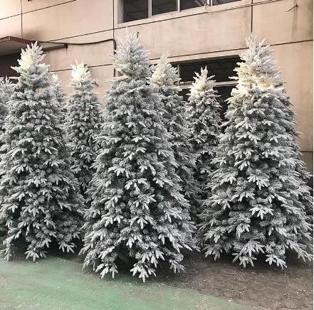 Factory Price 6ft 7ft 7.5ft 10ft Snow Flocked Christmas Tree Artificial PVC and PE Christmas Tree