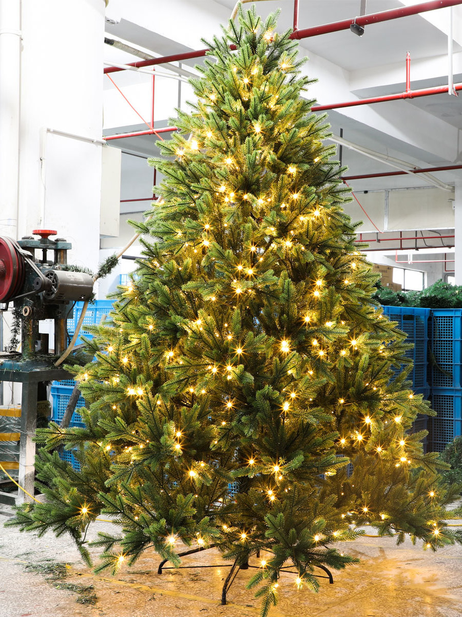 Factory Wholesale HIgh Quality 150cm 180cm 210cm 240cm  Full PE decorative christmas trees