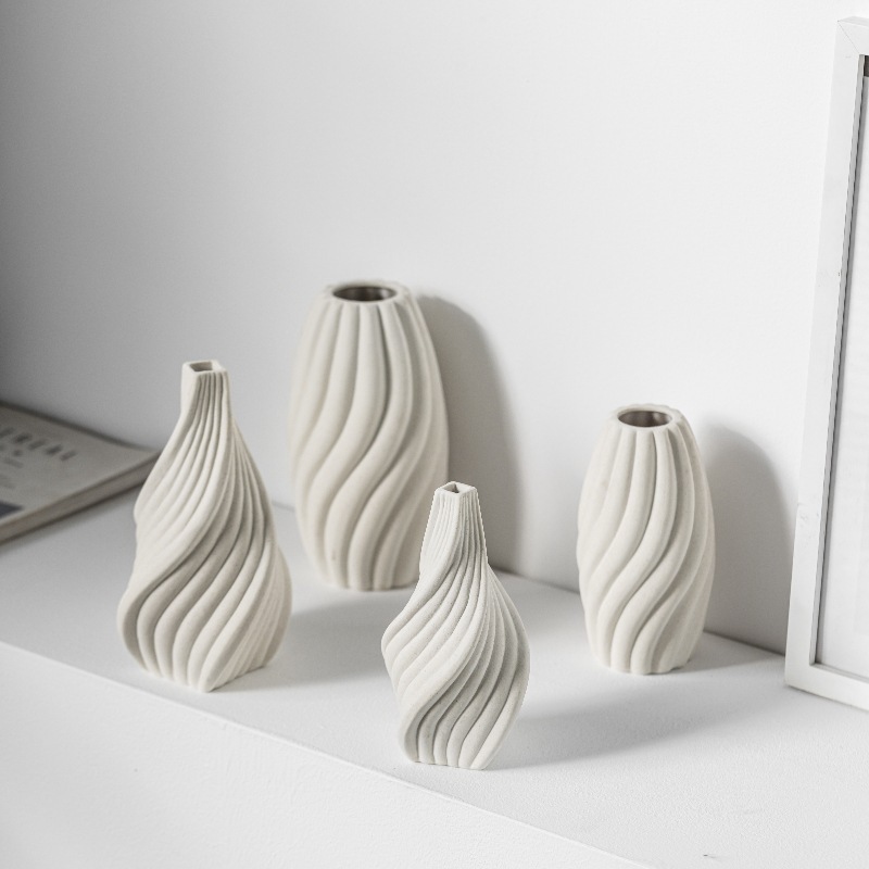 Custom Wholesale Irregular Modern Vases Porcelain Boho Handmade Nordic Creative Style White Ceramic Vases for Home Decor