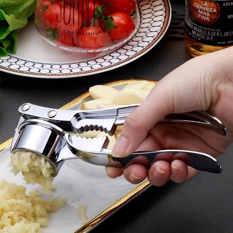 Garlic Press Mincer Stainless Steel Multifunction Crusher Kitchen Cooking Ginger Squeezer Masher Handheld Ginger Mincer Tools