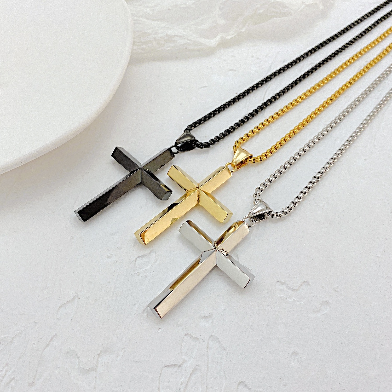 Trendy Hot Sale Products Personalized Wholesale Stainless Steel Cross Men's Necklace Accessories