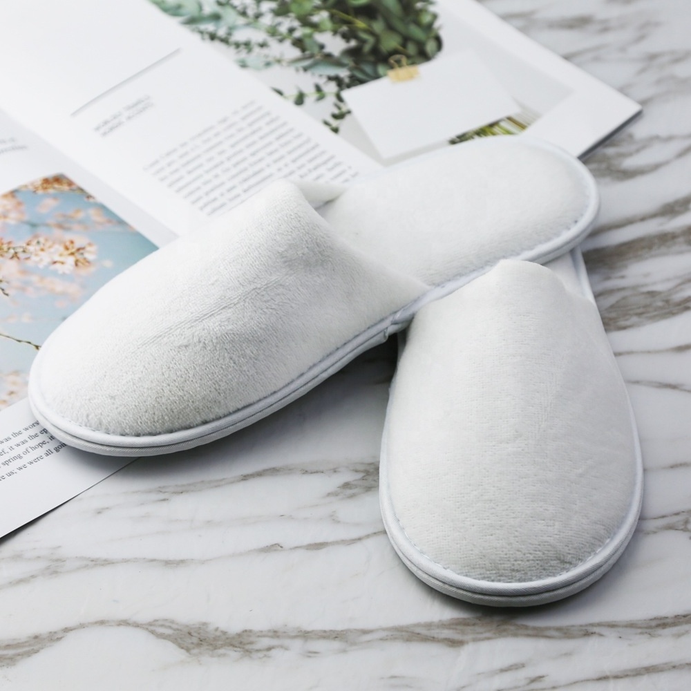 Factory Wholesale Large Batch Hotel Slippers Product 5 Star Hotel SPA Use Disposable Slippers with Embroidered Custom Logo