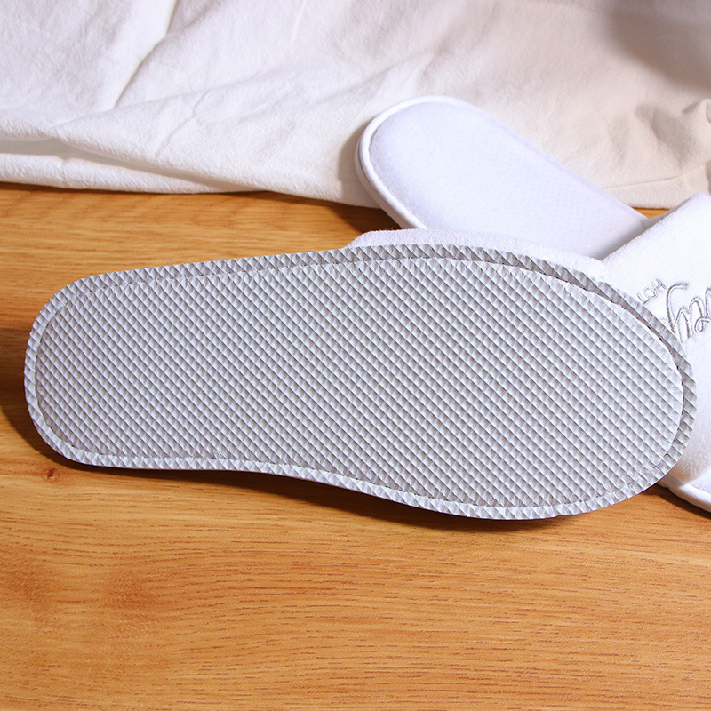 Luxury Star Hotel White Bath Open Toe Slippers Disposable Summer Coral Fleece Slippers