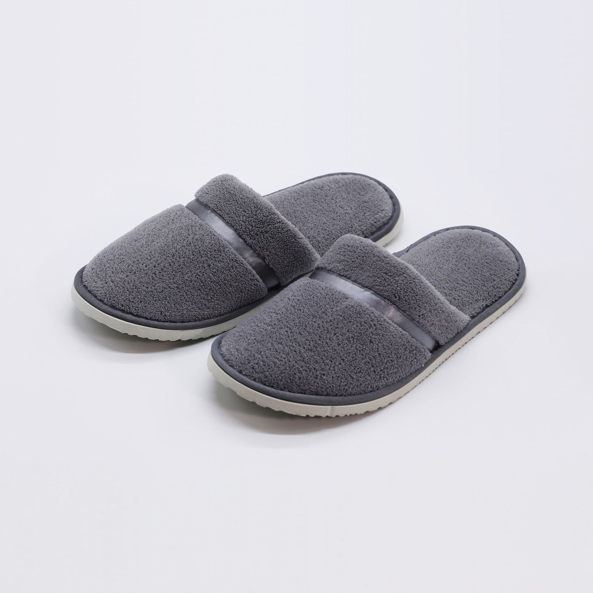 In Stock Travel Slippers Closed Toe White/Gray/Blue Hotel Home Airline SPA Disposable Slippers