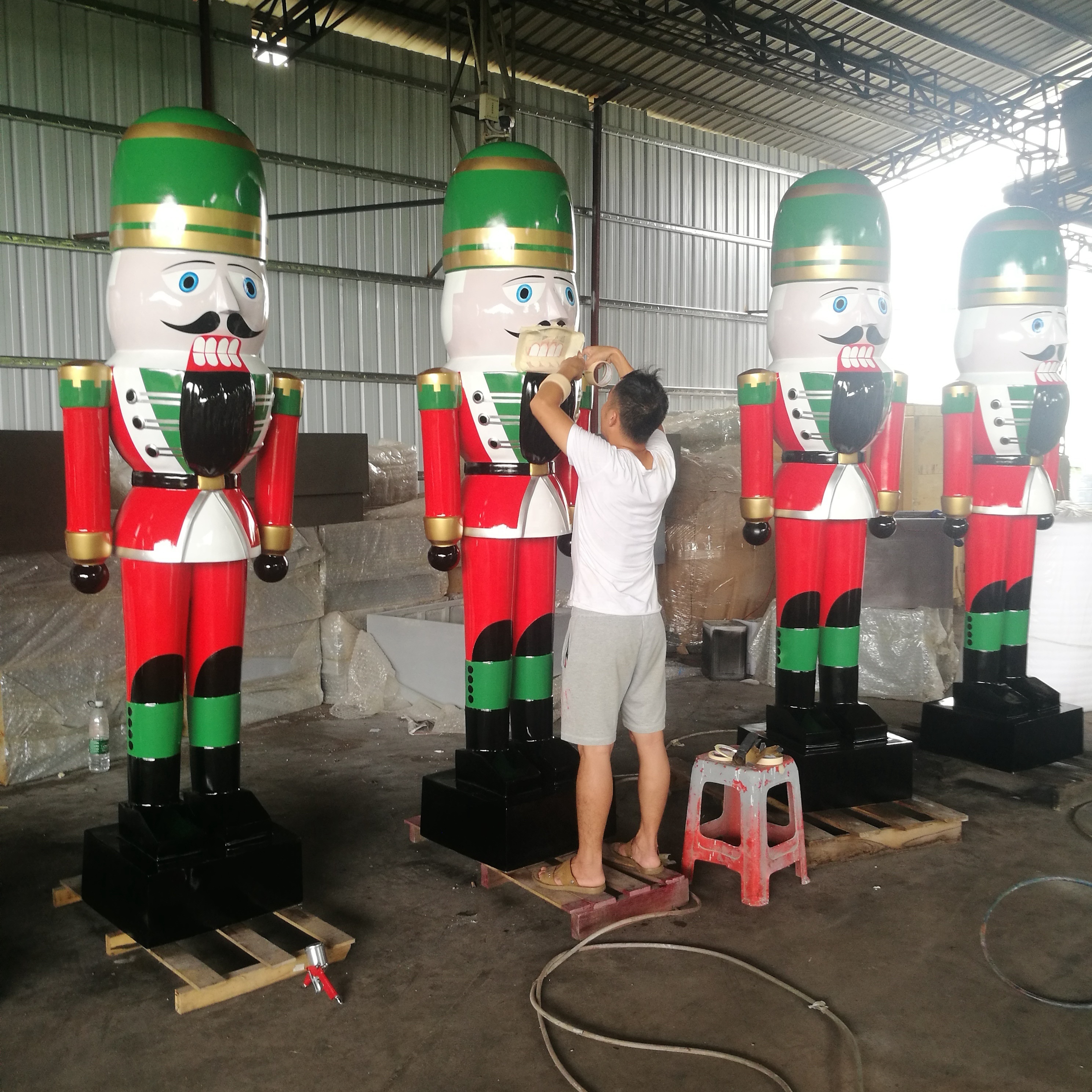 H240-350cm fiberglass nutcracker soldier life size soldiers large toy soldier