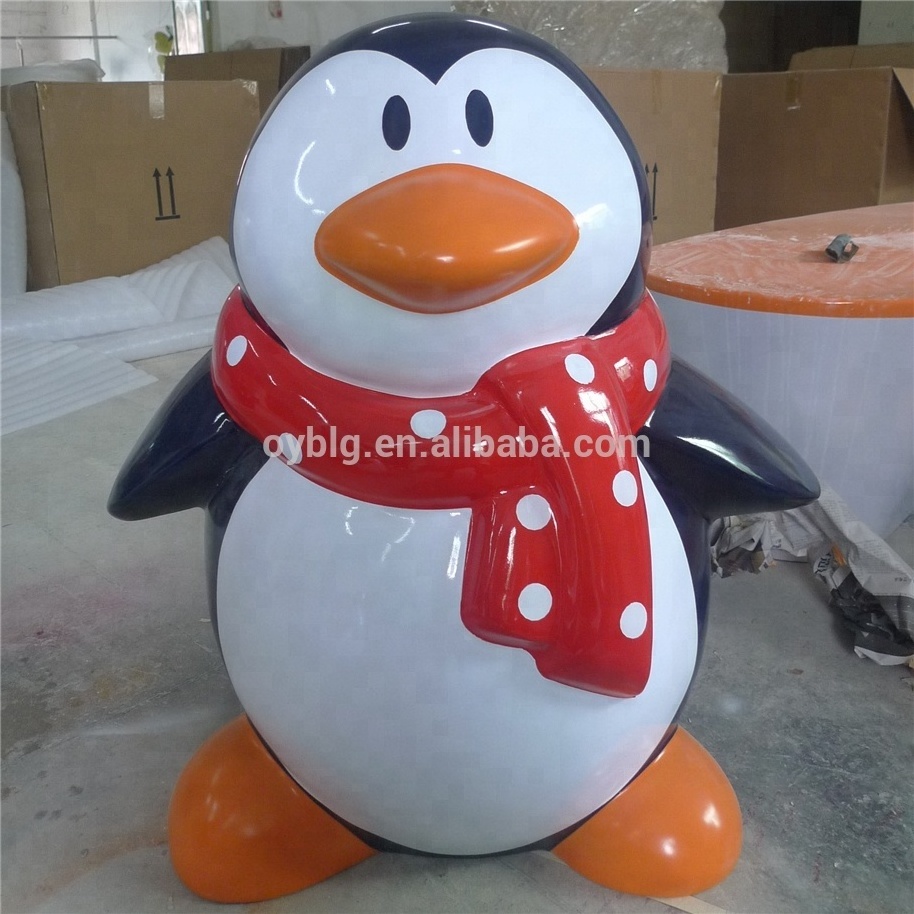 outdoor fiberglass penguin statue for Christmas decoration