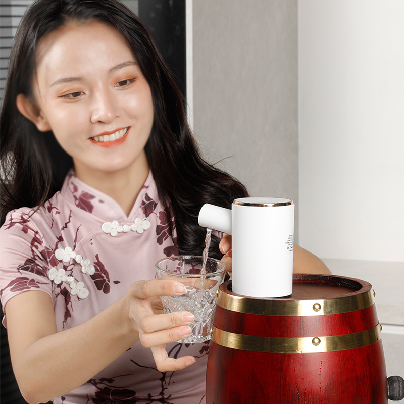 Portable Food-grade Electric Touchless Automatic Spray Soju Spirit Liquor Beer Wine Drink Dispenser