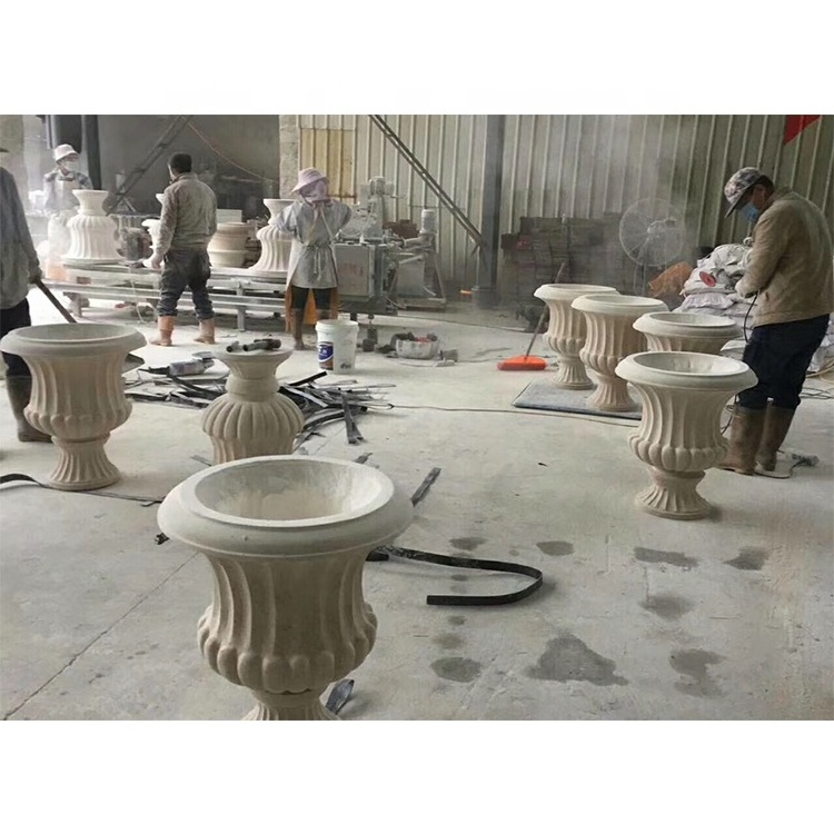 Custom Outdoor Beige Limestone Price For Project Stone Ball And Stone Handicraft Limestone Columns