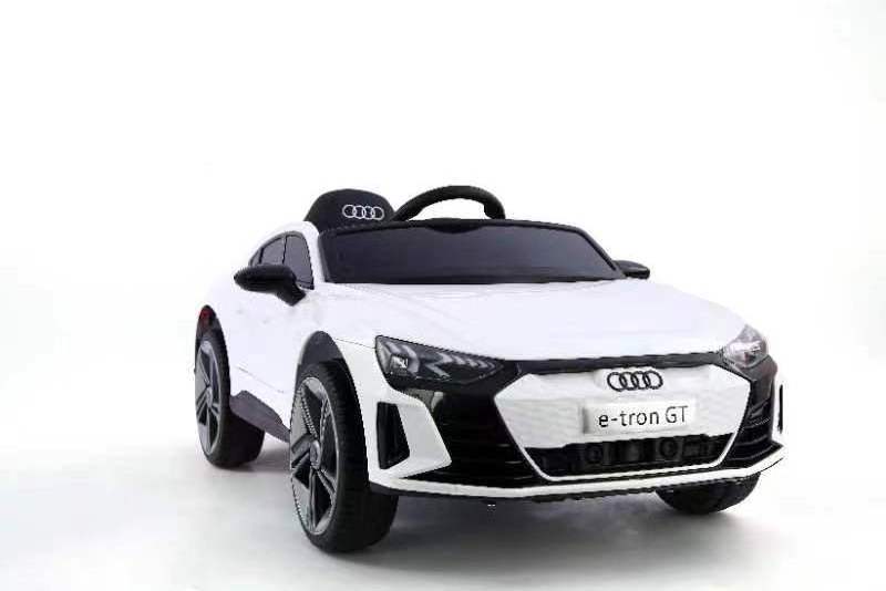 New 12v Audi Q8 Battery Kids Electric Car /remote control electric baby cars /children battery ride on cars for kids