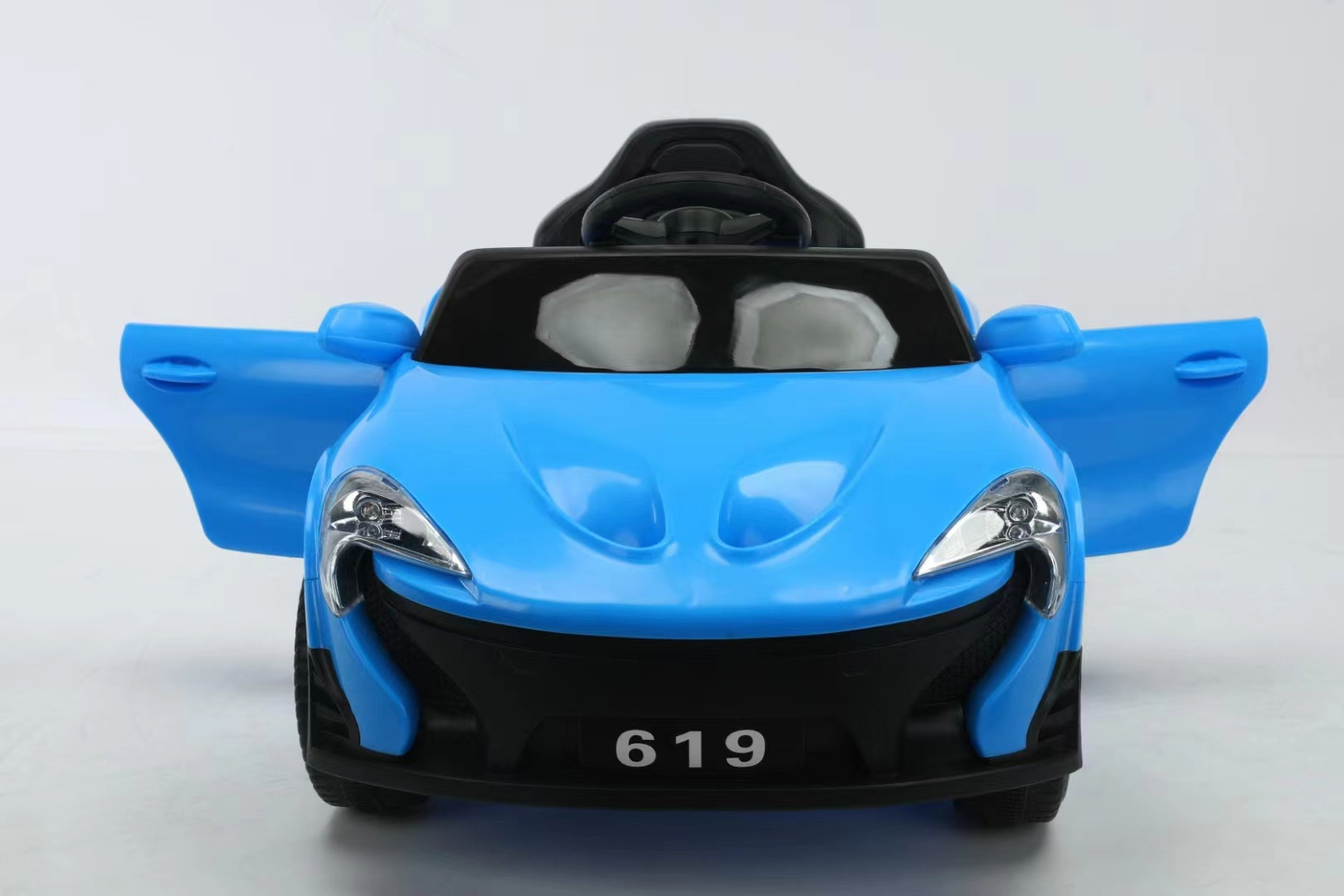 Hot selling children battery operated electric riding toy car with remote control/ride on car toys