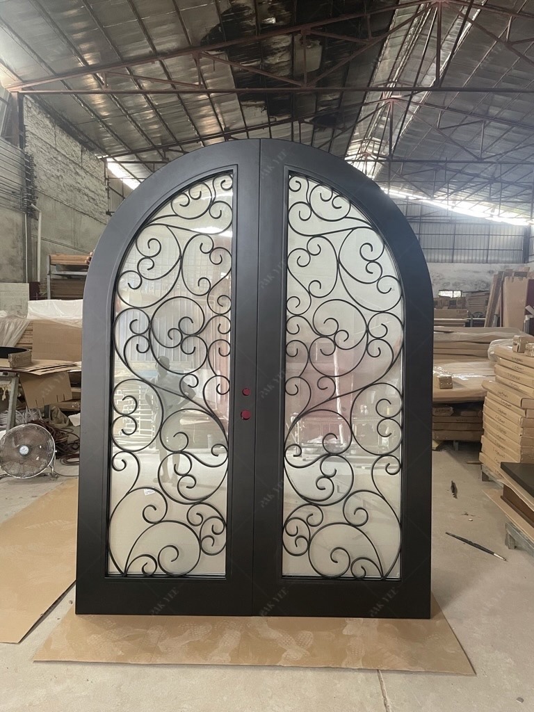 Customized double circular arc solid wood door, using tempered frosted glass and iron decorative atmosphere beautiful