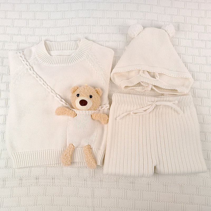 OEM 3 Pieces Boutique Bear High Quality New Born Baby Boy Girl Knitted Pullover Sweaters Clothing Sets Winter