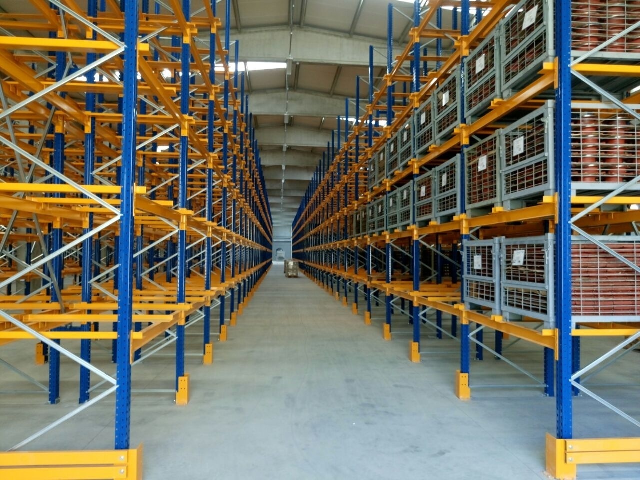 Steel Storage Heavy Duty Steel Pallet Rack System by Manufacturer Storage Racks Warehouse Shelf Stacking Rack Made in Turkey