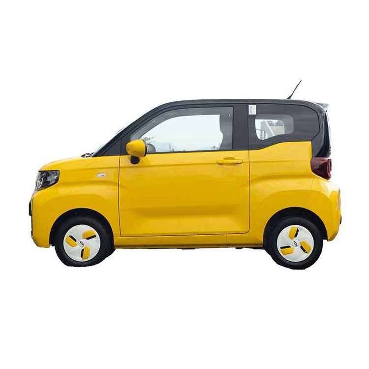 Auto Chery QQ Ice Cream Electric Mini Car Green Energy Saving And Cute Mini Electric Car 3door 4seat  Hatchback yellow