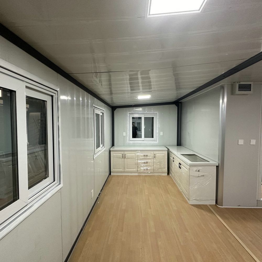 40 Ft 20 Ft Light Steel Prefab Villa With Bathroom And Kitchen Prefabricated Expandable Container House Portable Mobile Home