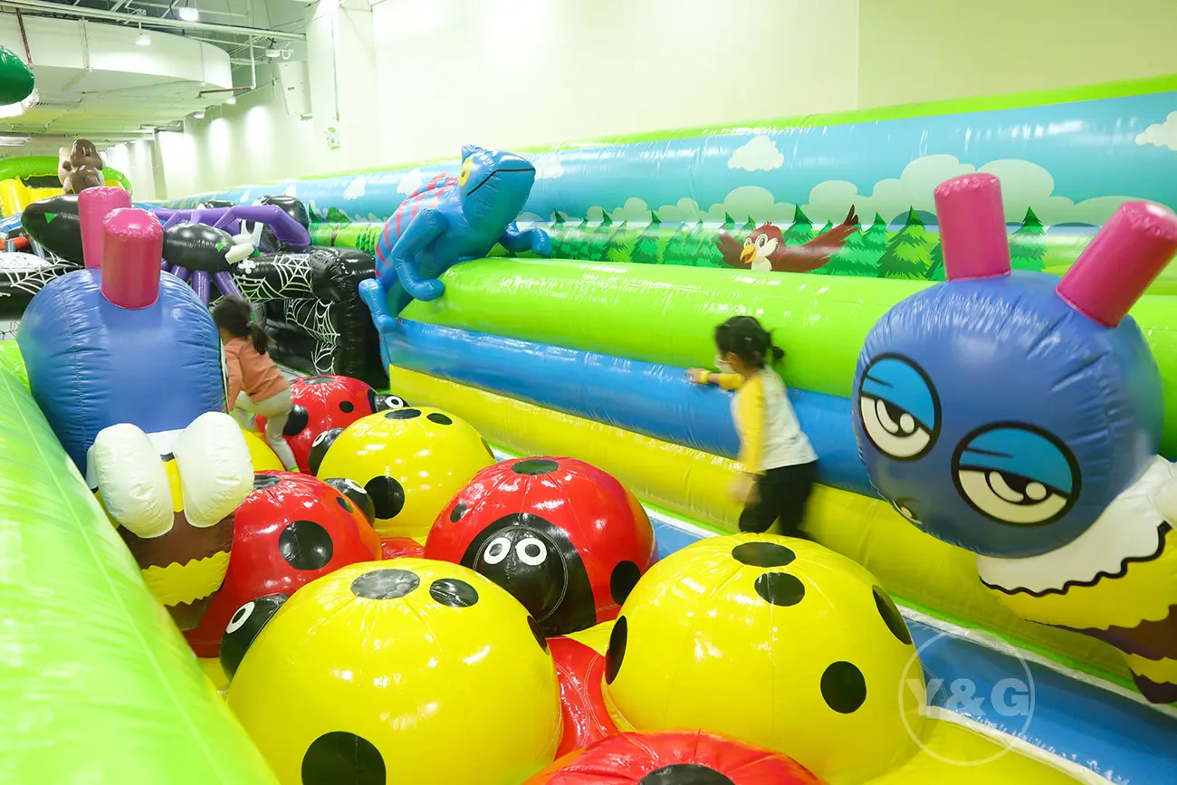 Y&G OEM outdoor party kids play fun park inflat bounce house inflation park  indoor playground inflatable theme park