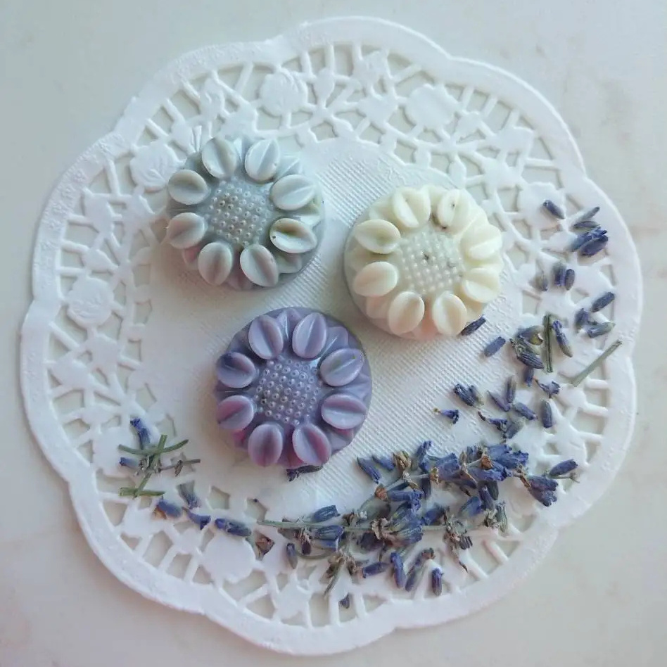 Custom Scented Flower Shaped Soap for Valentines Day Gift Souvenir