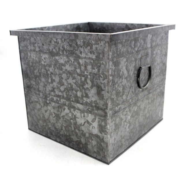 Hot Selling Large Metal Square Shape Metal Planter Pot for Garden Decorative Floor & Wall Decorations Handmade Items Collections