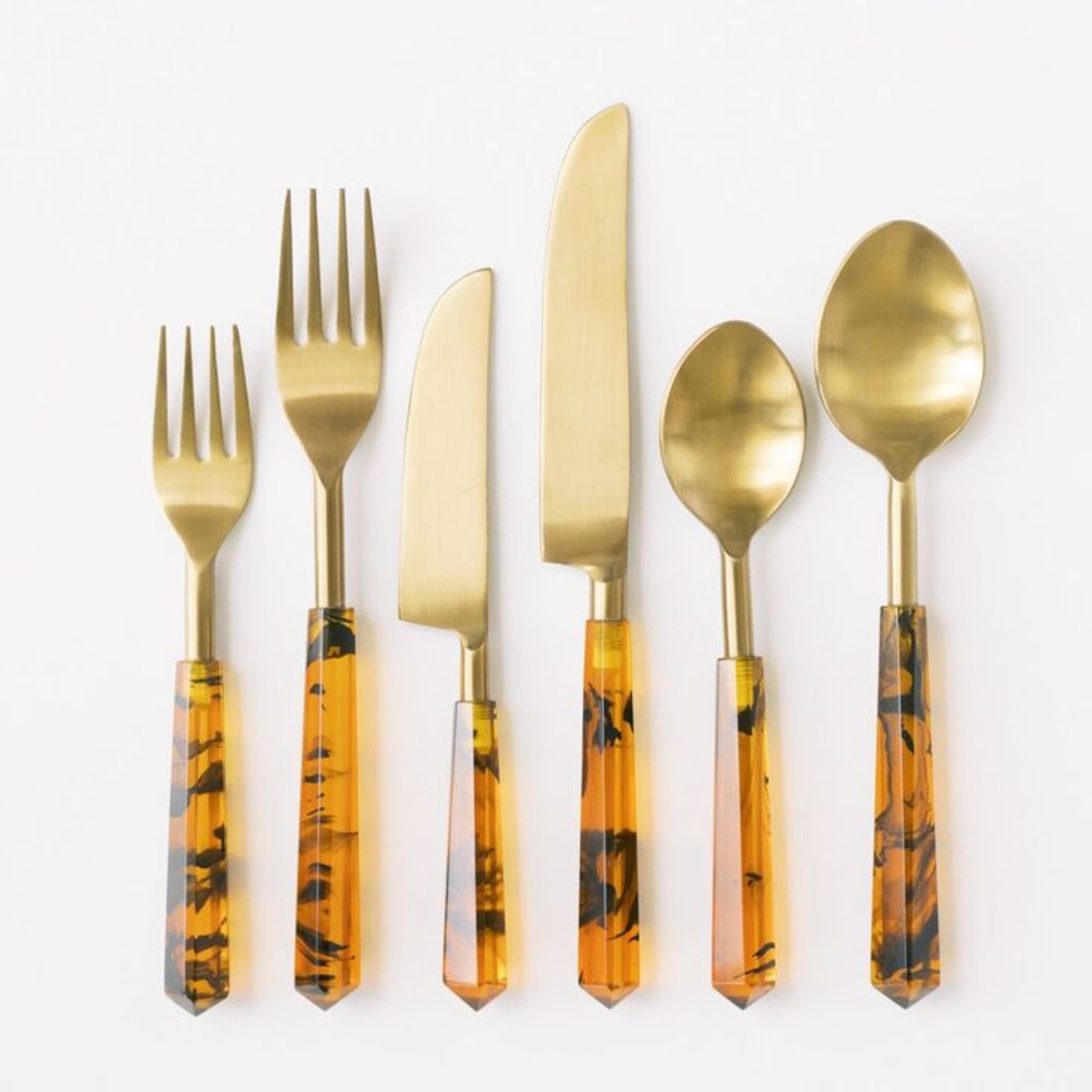 Deluxe Quality Metal Cutlery Set Gold Plated Table Top Food Spoon Fork Knife Flatware Set With Acrylic Handles For Sale