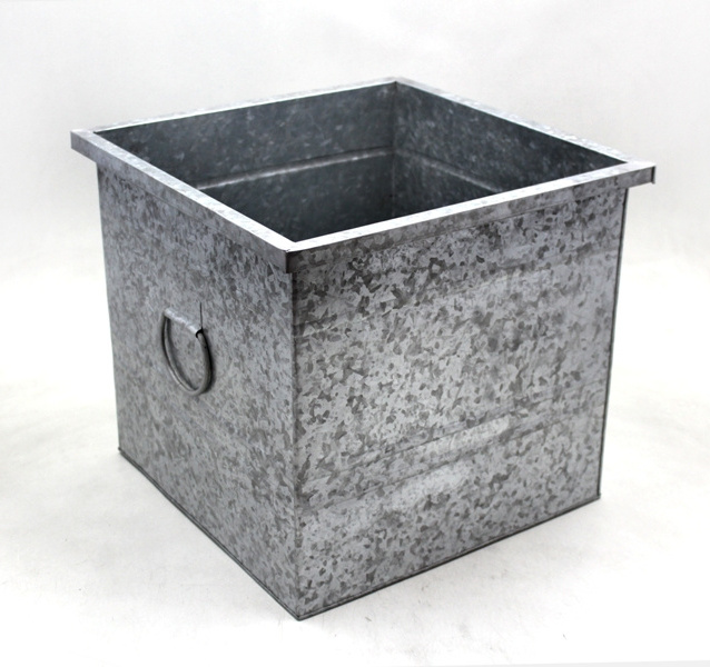 Hot Selling Large Metal Square Shape Metal Planter Pot for Garden Decorative Floor & Wall Decorations Handmade Items Collections