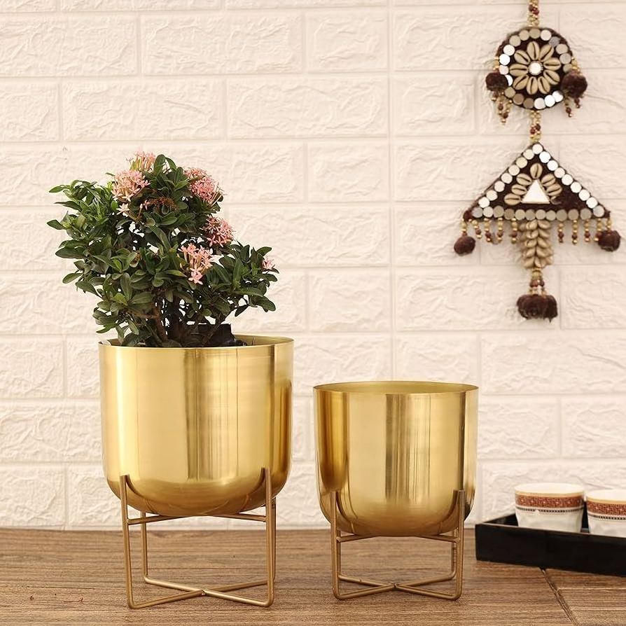 Traditional Brass Planters For Indoor Plants Copper And Brass Planters Garden Home And Roof Planters