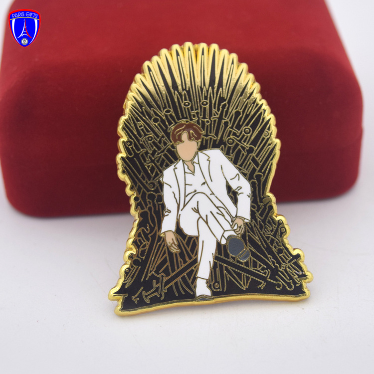 Korea idol pin  badge gold hard enamel  lapel pin with throne design