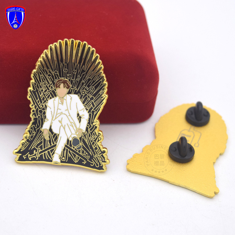 Korea idol pin  badge gold hard enamel  lapel pin with throne design