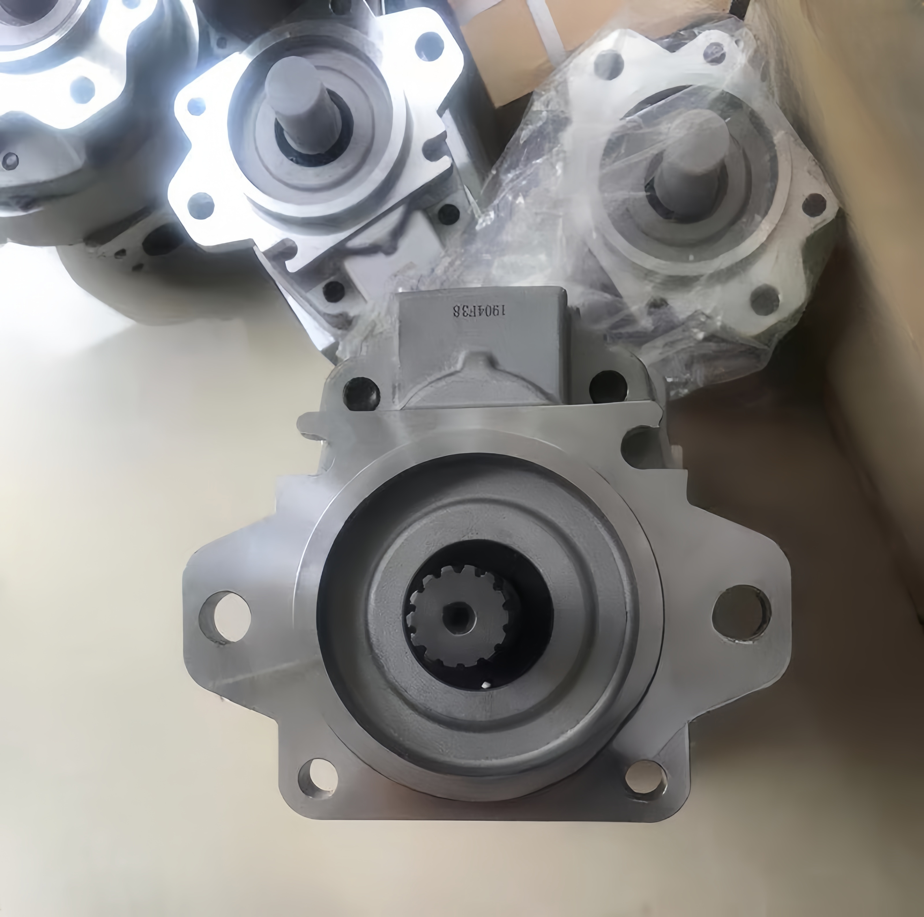 705-58-34000 HPV55 Hydraulic Gear Pump 705-58-34000 Excavator PC100-1 PC100-2 For Komatsu Hydraulic Main Pump