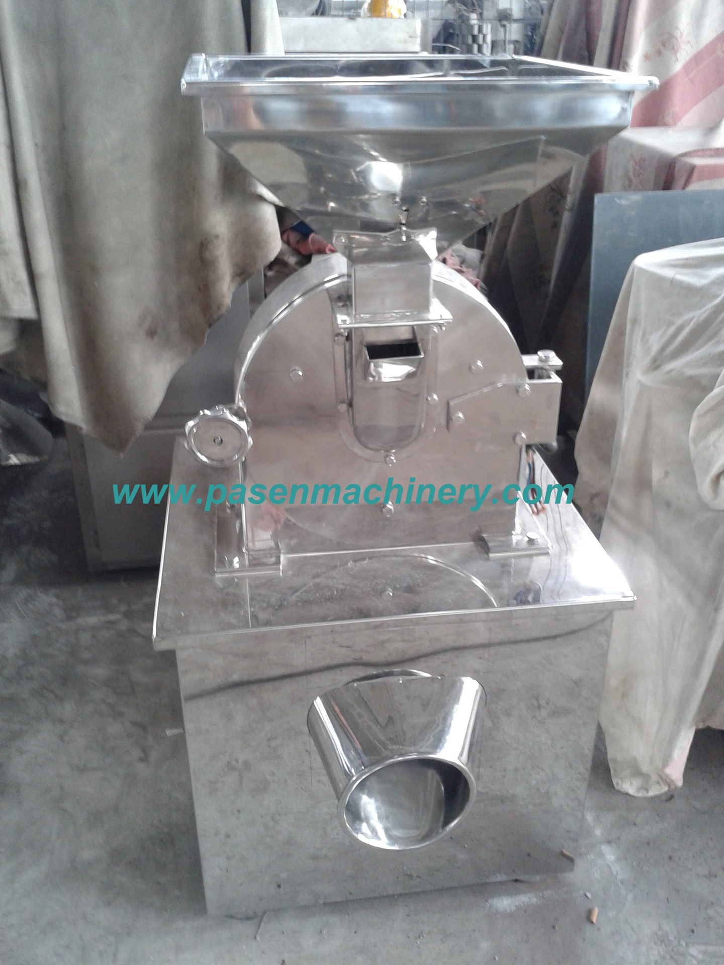 Herb chilli grinder pulverizer / spice grinding machines