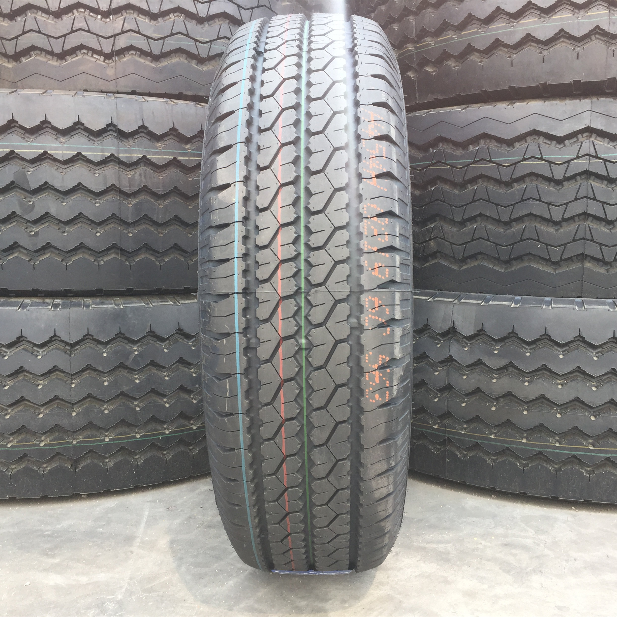 HAOHUA tire factory Lanvigator Aplus Royalblack Compasal 155R12C 195/70R15C 215/70R16C popular commercial van tires