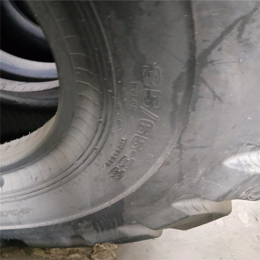 L-4 off the road CAT scraper tires 55/80-57 55.5/80-57 Chinese Bias Giant Tyre for Rigid Dump Truck tires