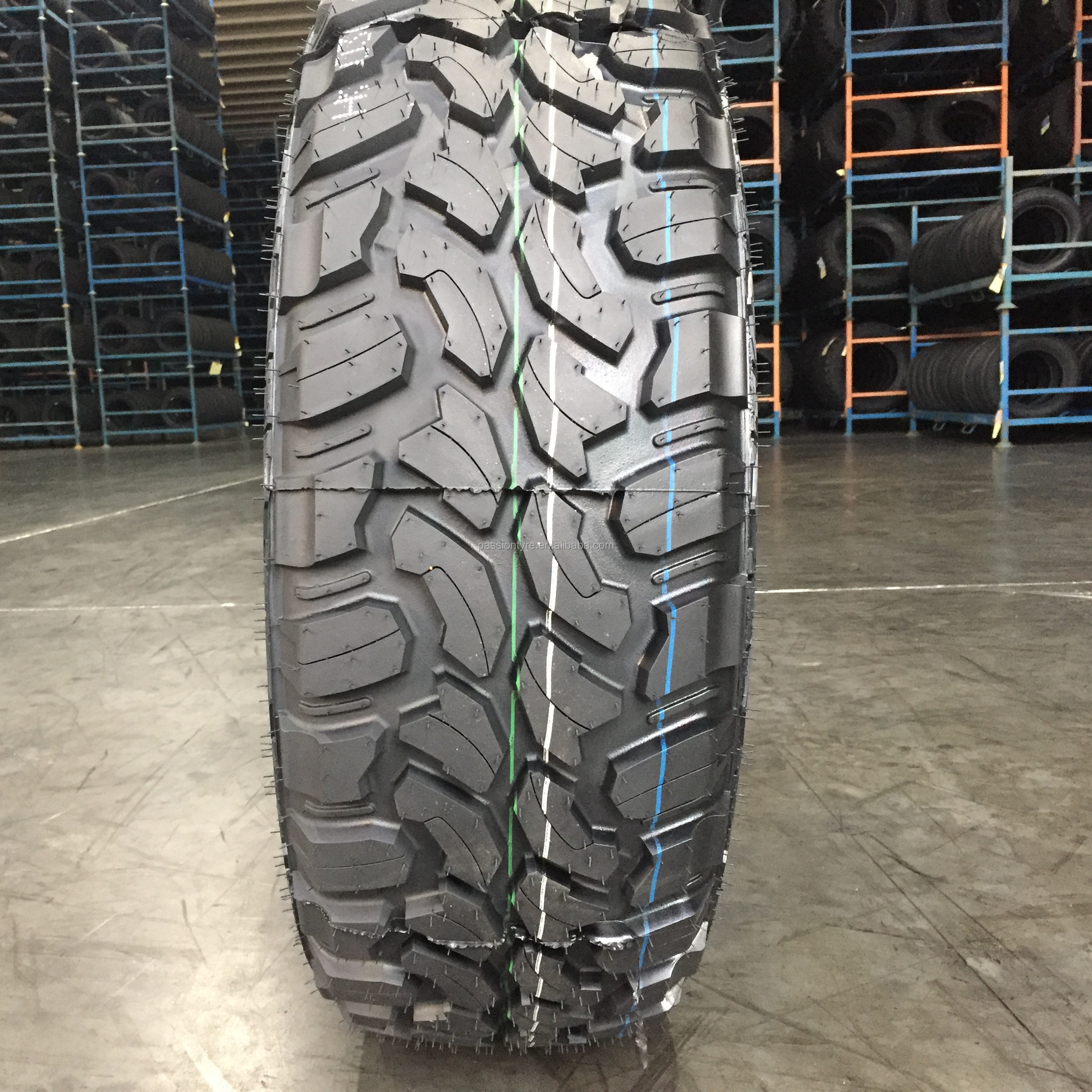 Wholesale Lanvigator Aplus 4x4 mud terrain passenger car tyres LT265/70R17 LT285/70R17 33x12.50R17 37x12.50R17